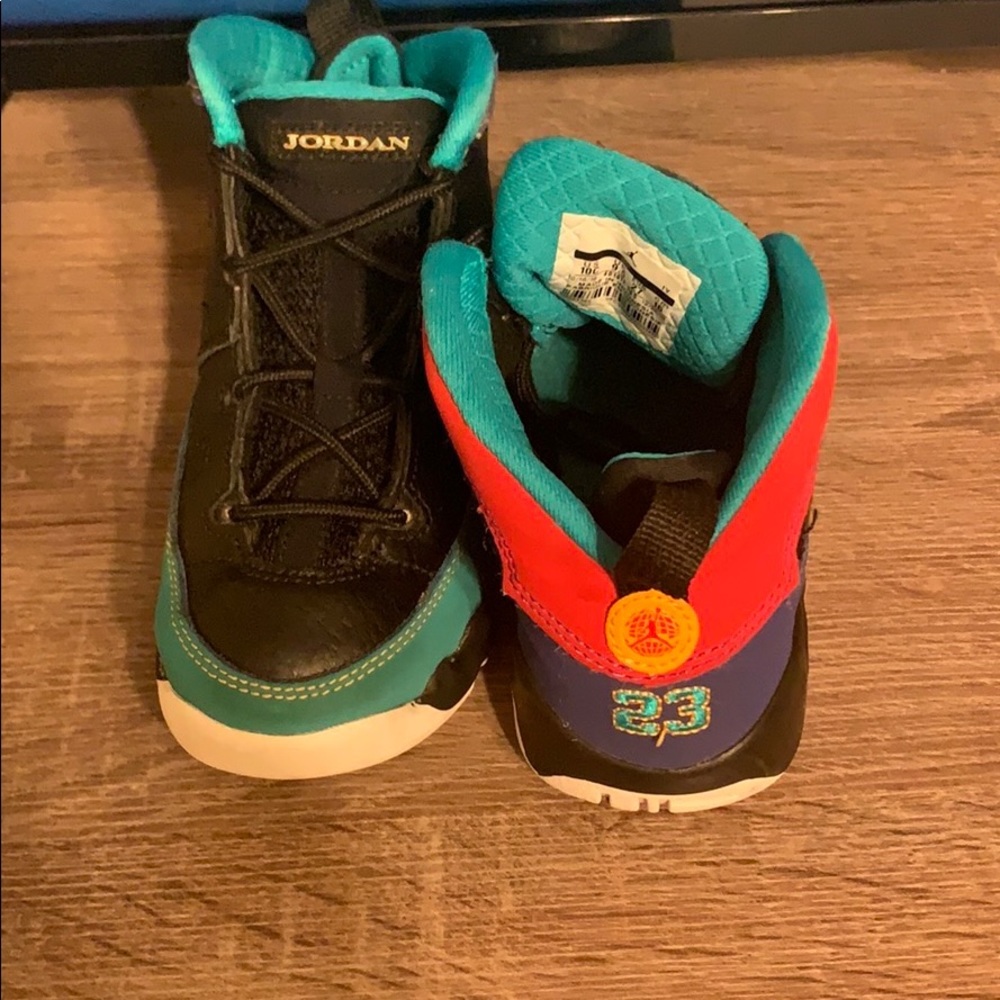 Kids Jordan 9 retro